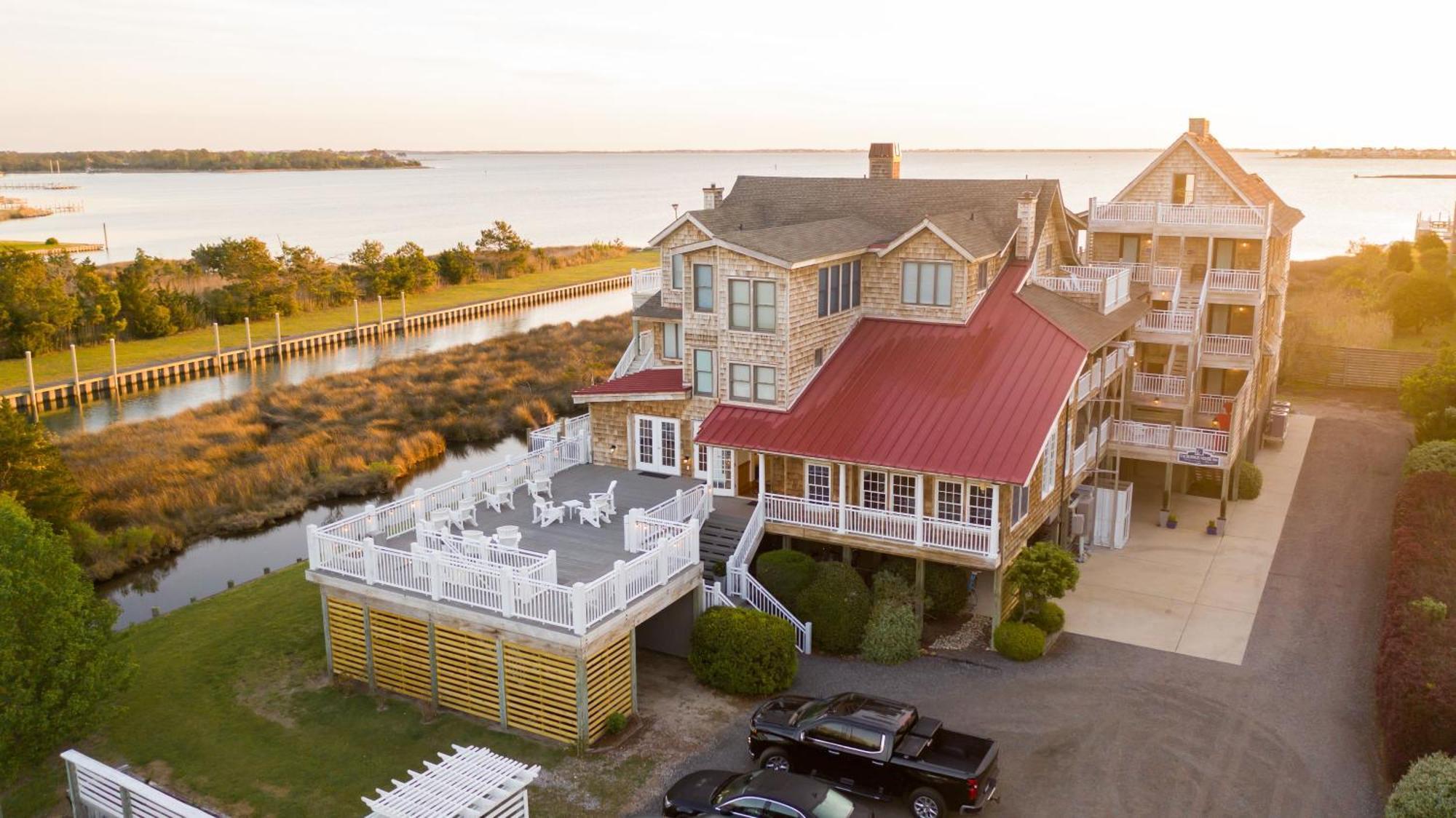 The Burrus House Inn Waterfront Suites Manteo Eksteriør bilde